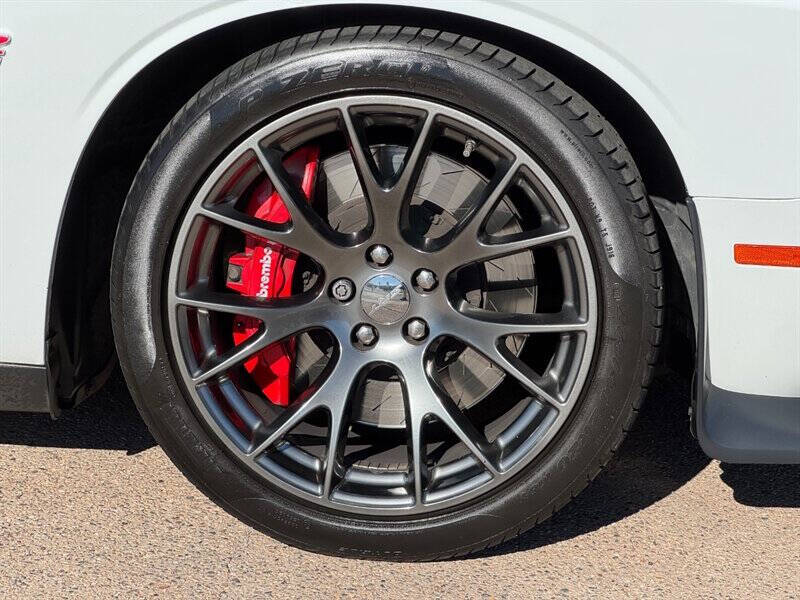 2016 Dodge Challenger SRT 392