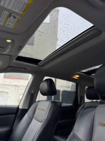 2020 Nissan Pathfinder SL