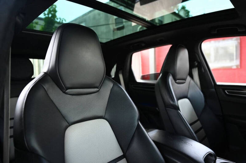 2021 Porsche Cayenne GTS