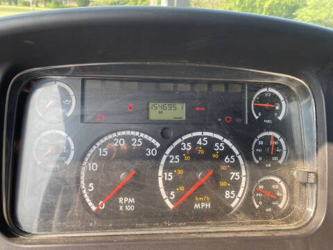 2007 Freightliner M2 106