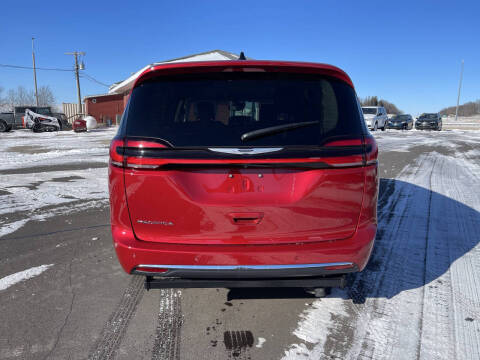 2024 Chrysler Pacifica Touring L