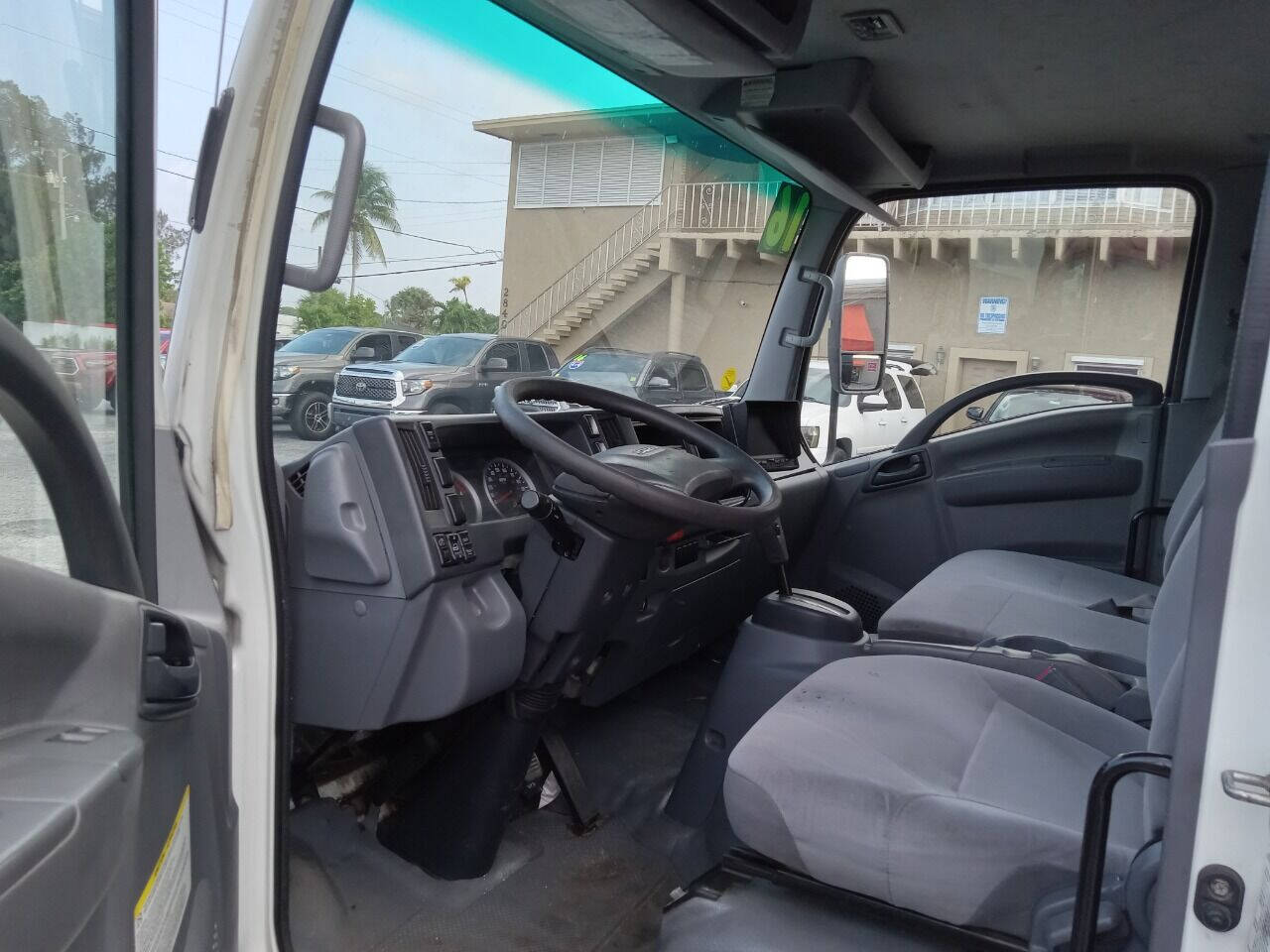 2016 ISUZU NRR Cab - $48,999