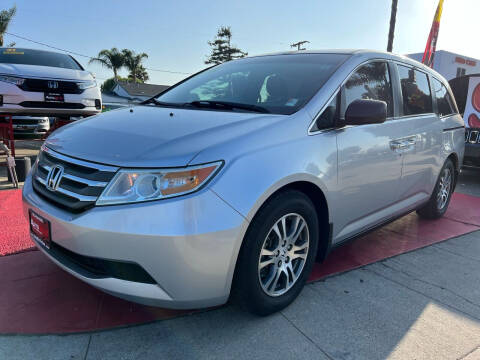 2011 Honda Odyssey for sale at Auto Max of Ventura in Ventura CA