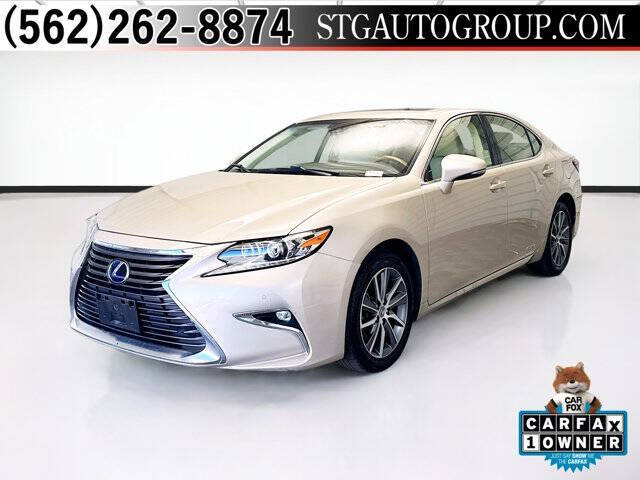 2017 Lexus ES 300h