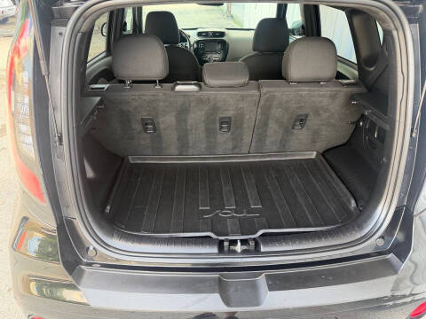 2017 Kia Soul +