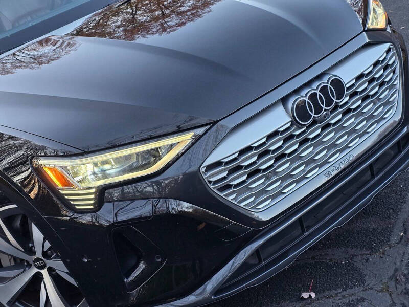 2024 Audi Q8 e-tron quattro Premium Plus