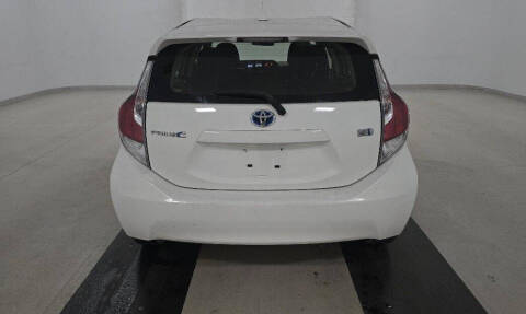 2016 Toyota Prius c Two