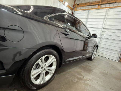 2016 Ford Taurus SEL