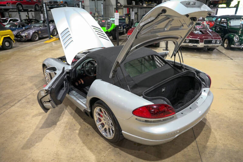 2004 Dodge Viper SRT-10