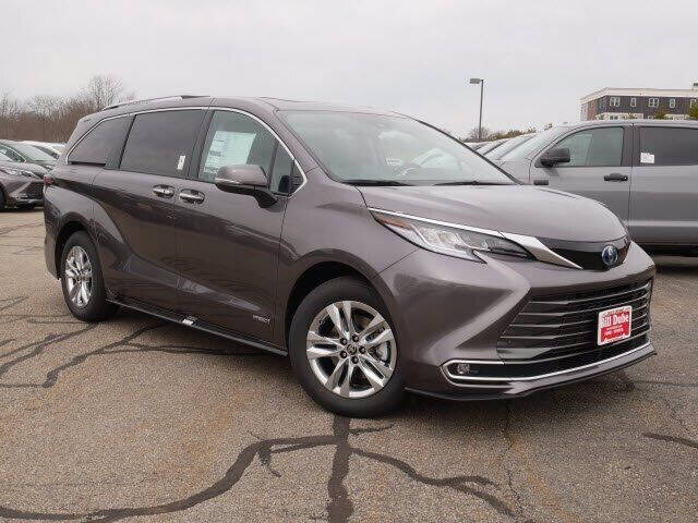 2021 Toyota Sienna Limited 7-Passenger