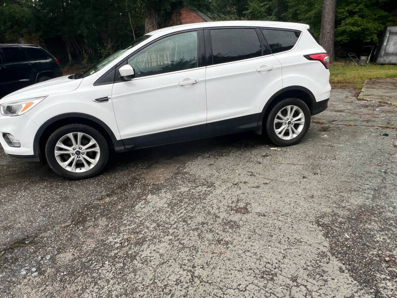 Used 2018 Ford Escape SE with VIN 1FMCU0GD6JUC50326 for sale in Chesterfield, VA