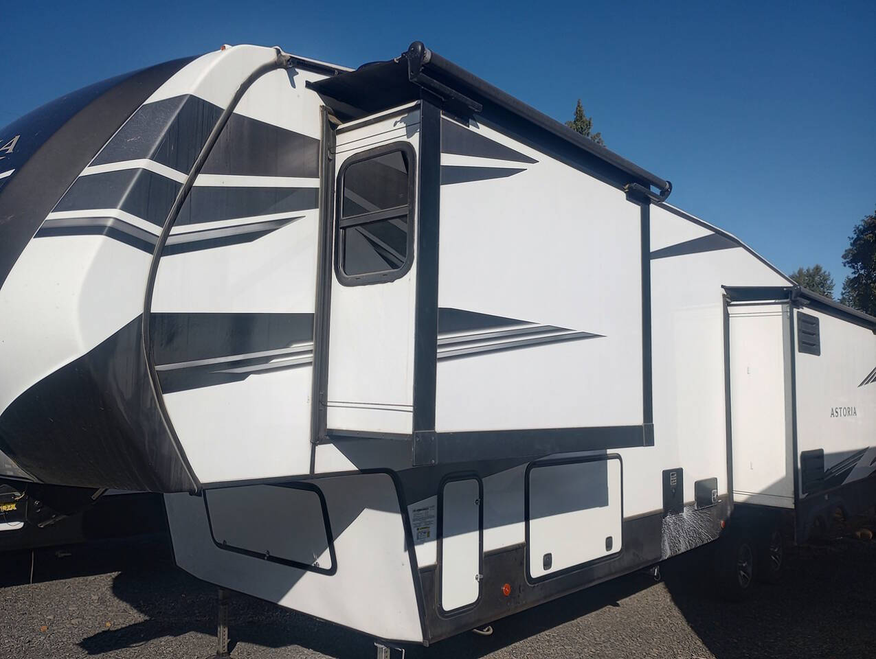 2021 Dutchmen RV Astoria for sale at Paradise Motors Inc in Sweet Home, OR