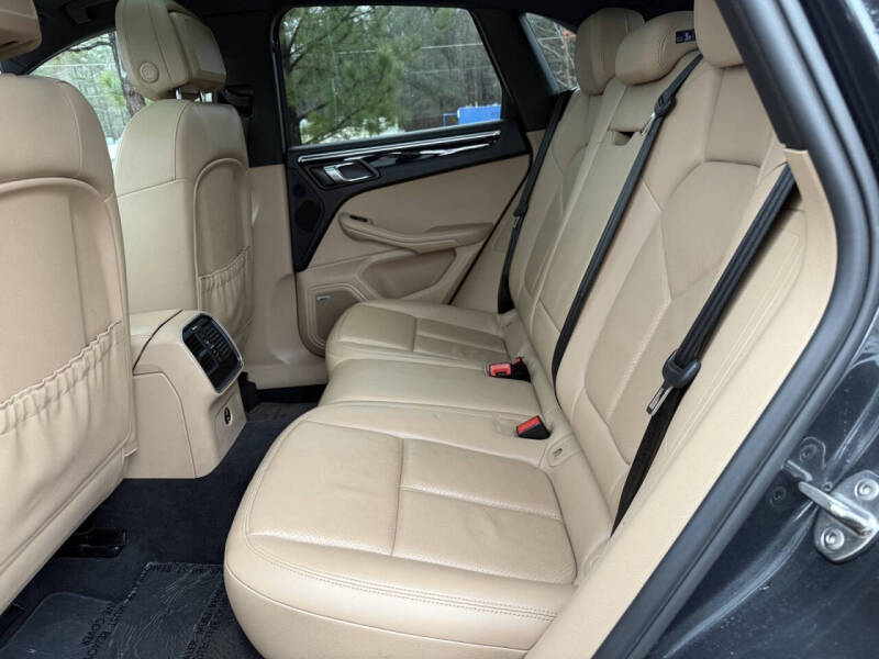 2021 Porsche Macan S