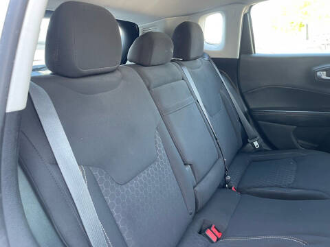 2018 Jeep Compass Sport