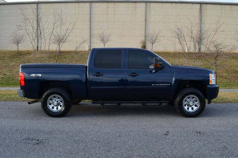 2008 Chevrolet Silverado 1500 for sale at AVAZI AUTO GROUP LLC in Gaithersburg MD