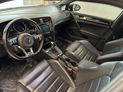 2017 Volkswagen Golf GTI SE