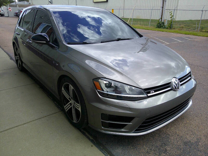 2016 Volkswagen Golf R 4Motion