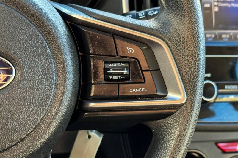 2017 Subaru Impreza 2.0i