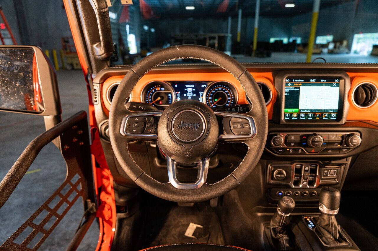 2018 JEEP Wrangler SUV / Crossover - $47,999
