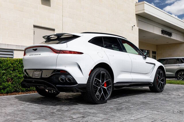2025 Aston Martin DBX 707
