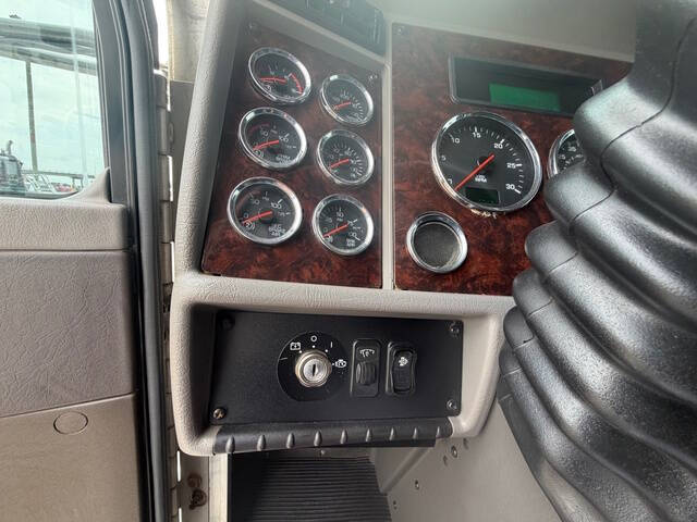 2019 Kenworth T270
