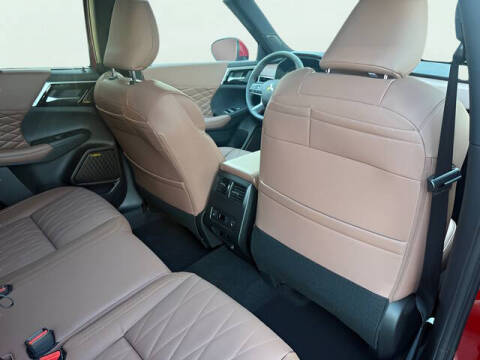 2026 Mitsubishi Outlander SEL