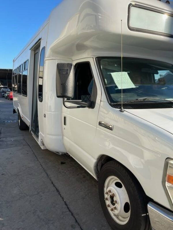 2010 Ford E-450