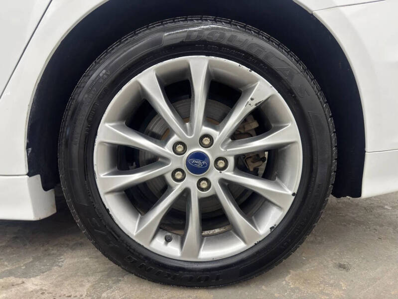 2017 Ford Fusion Hybrid SE