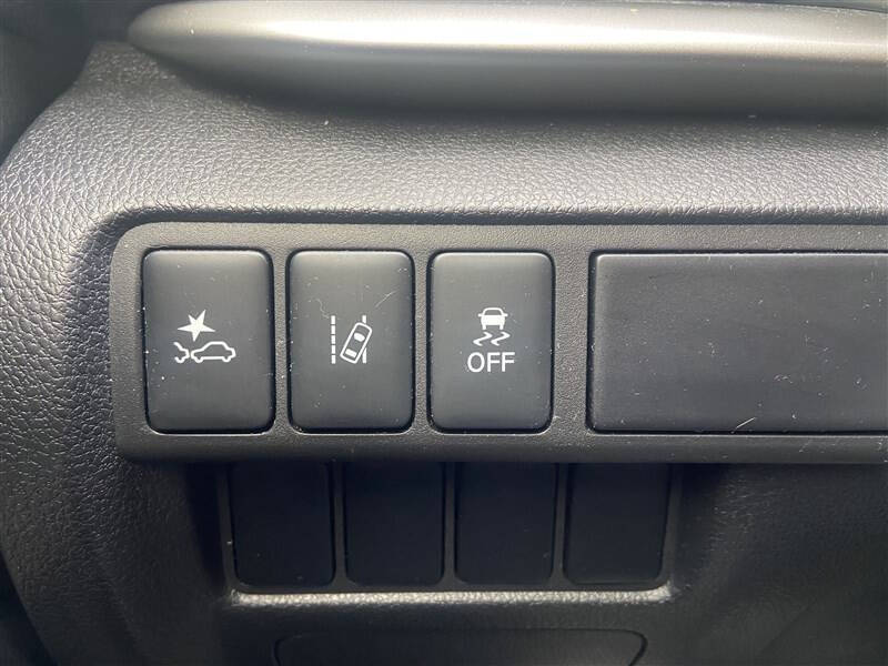 2024 Mitsubishi Eclipse Cross LE