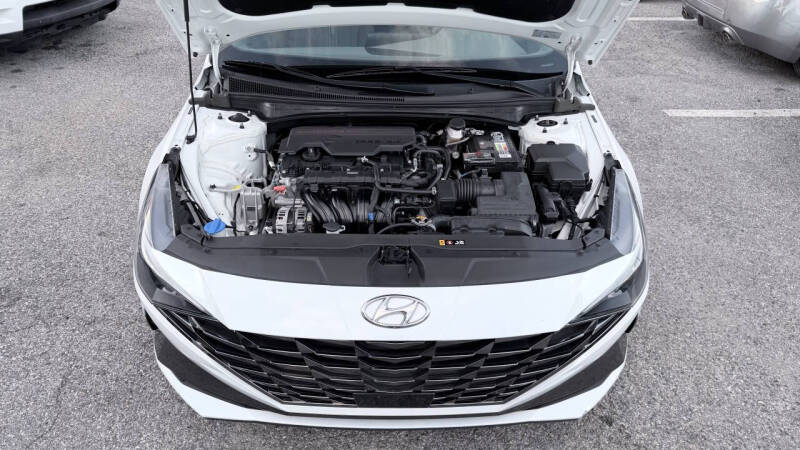 2022 Hyundai Elantra SEL