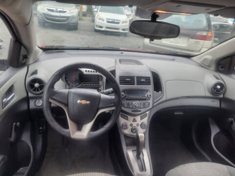 2012 Chevrolet Sonic LS