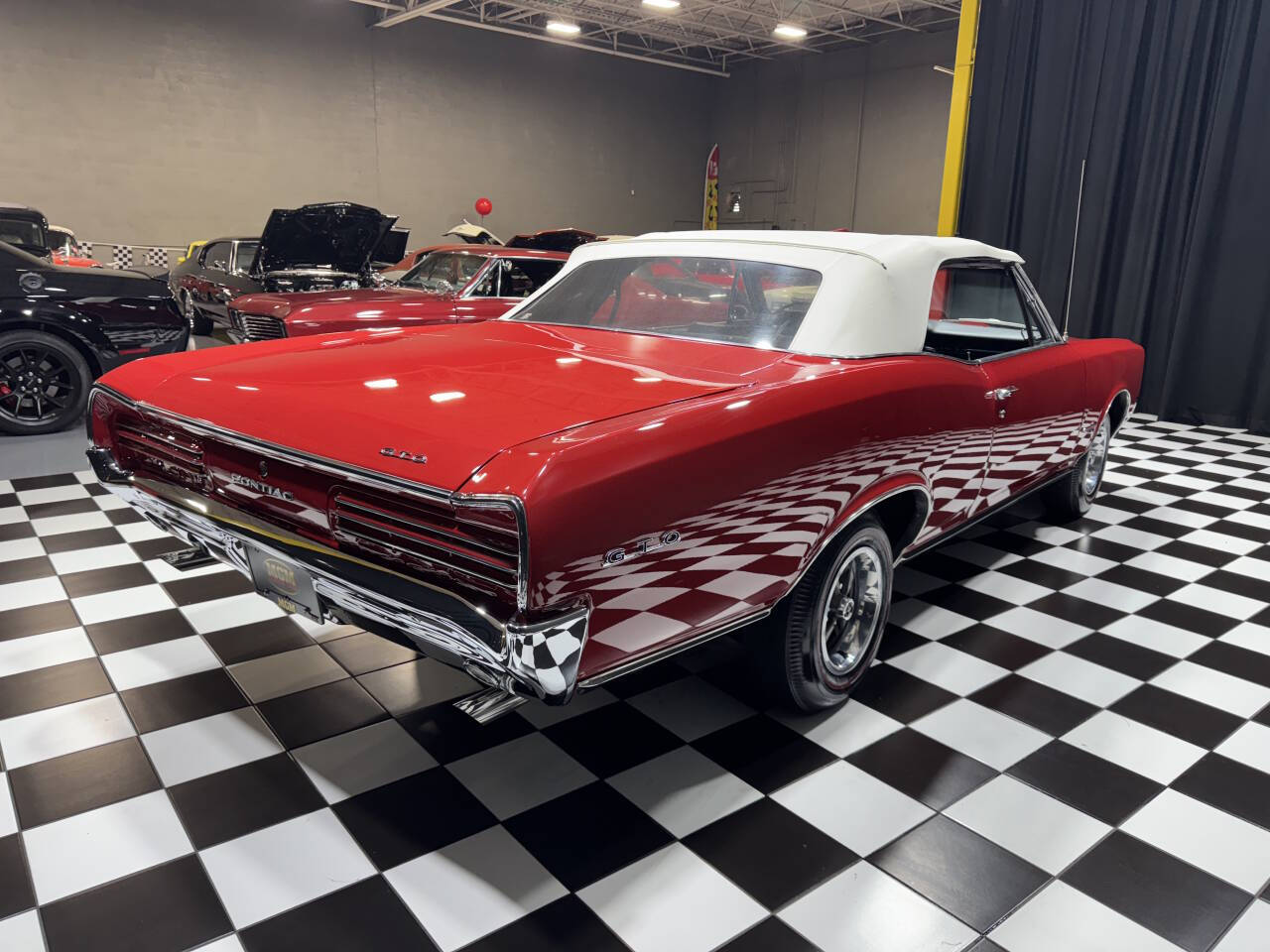 1966 Pontiac GTO 14