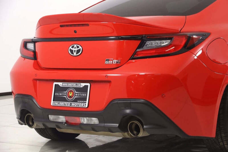 2024 Toyota GR86 Premium