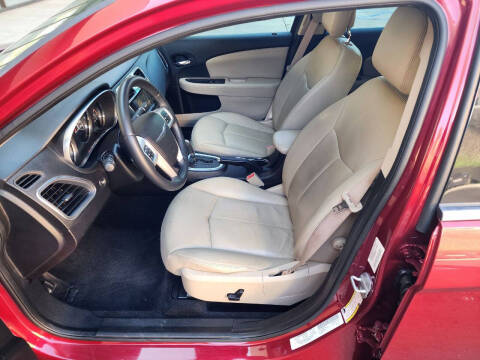 2011 Chrysler 200 Limited