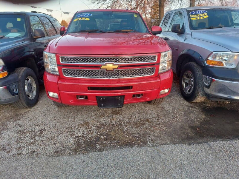 2013 Chevrolet Silverado 1500 for sale at Car Connection in Yorkville IL