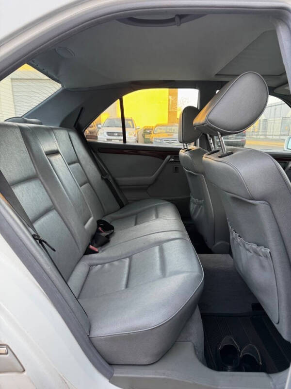 1995 Mercedes-Benz C-Class C 220