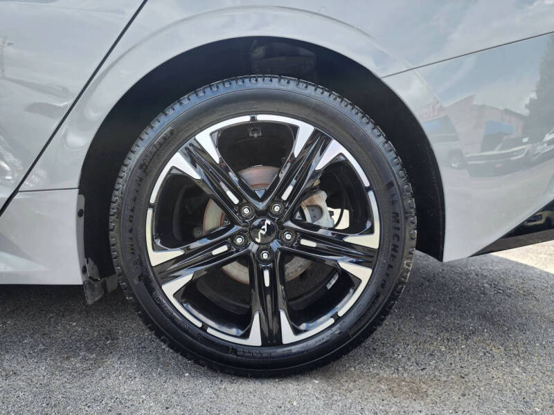 2022 Kia K5