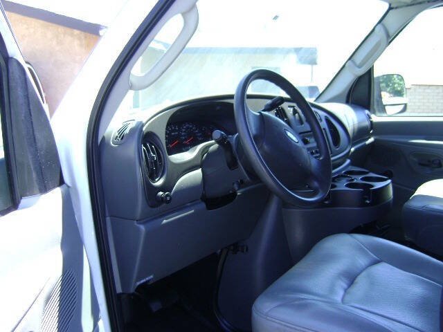 2006 Ford E-Series E-350 SD
