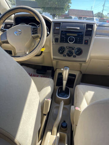 2009 Nissan Versa 1.8 S