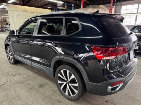 2022 Volkswagen Taos SE 4Motion