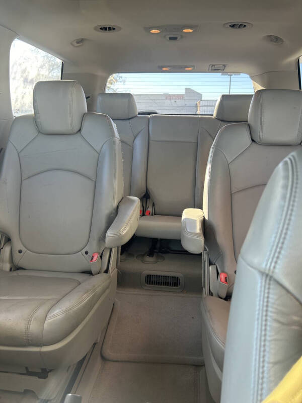 2007 Saturn Outlook XR