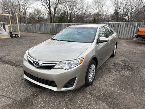 2014 Toyota Camry for sale at Northtown Auto Sales in Spring Lake MN