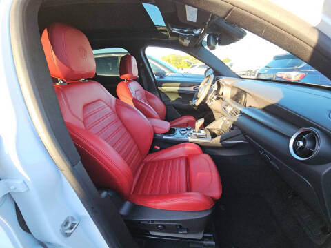 2024 Alfa Romeo Stelvio Veloce