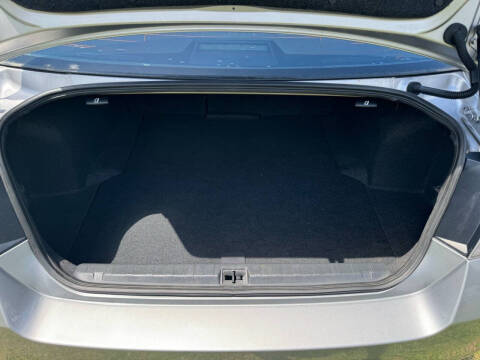 2011 Subaru Legacy 2.5i Premium