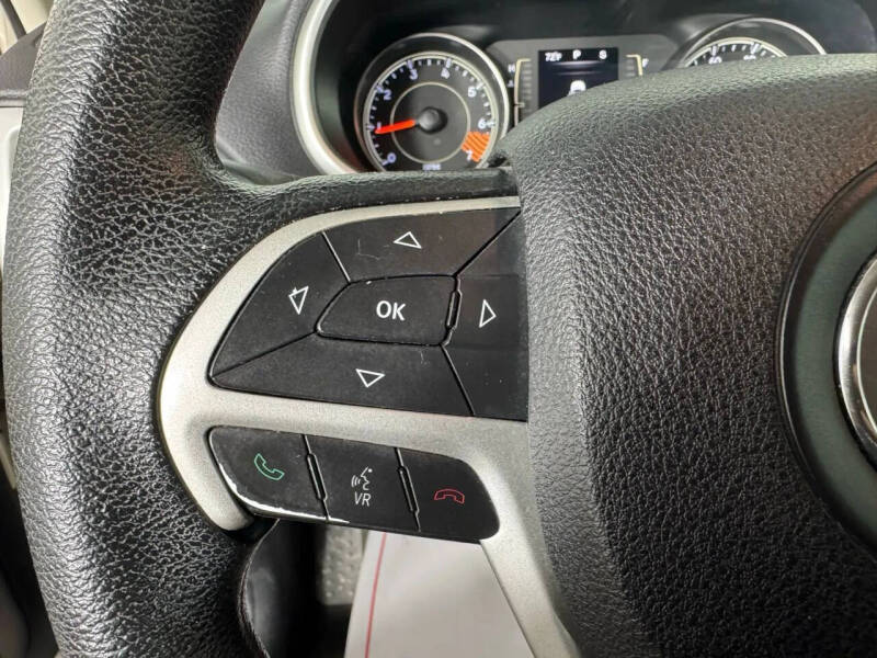 2015 Jeep Cherokee Sport