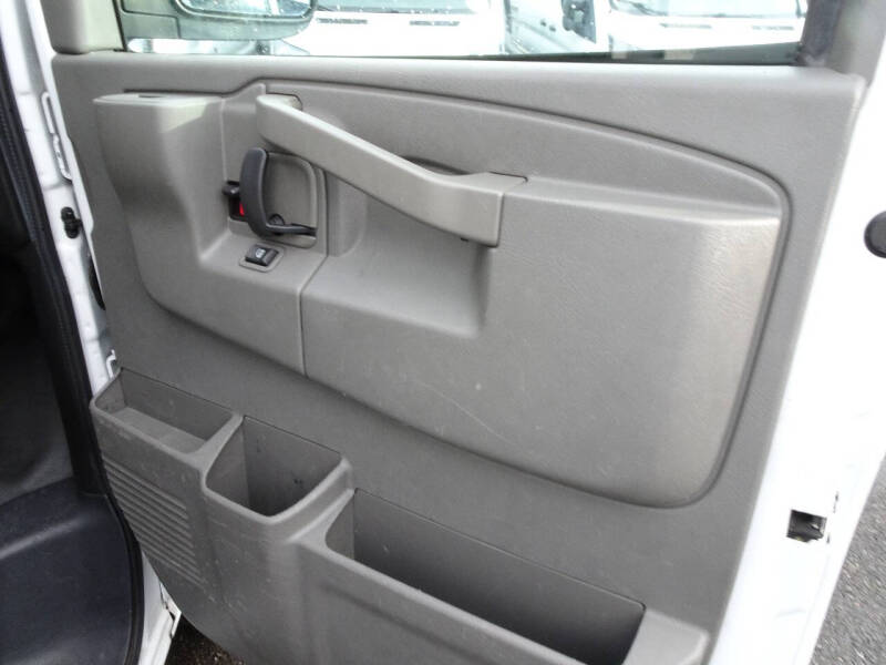 2017 Chevrolet Express 2500