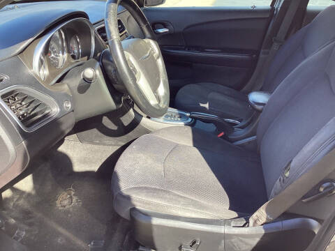 2013 Chrysler 200 Touring