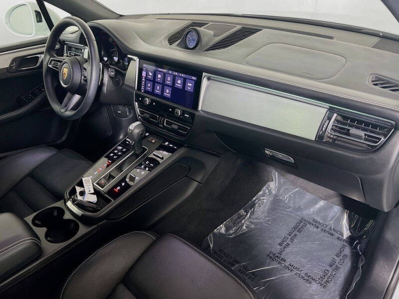 2024 Porsche Macan GTS