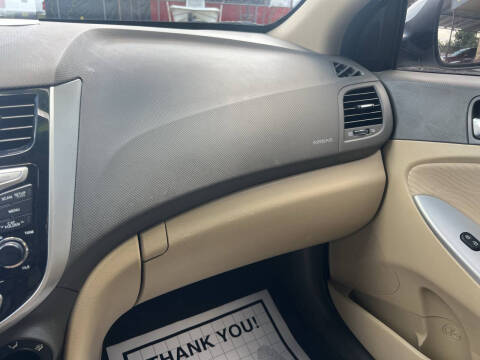 2014 Hyundai Accent GLS