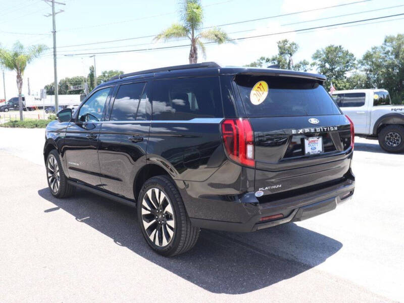 2027 Ford Expedition Platinum